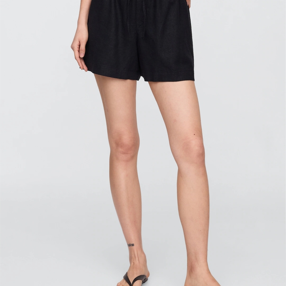 GAP Black High-Waist Women's Shorts